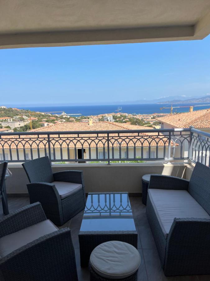 Appart Avec Terrasse Vue Sur Mer Exceptionnelle LʼÎle-Rousse 외부 사진